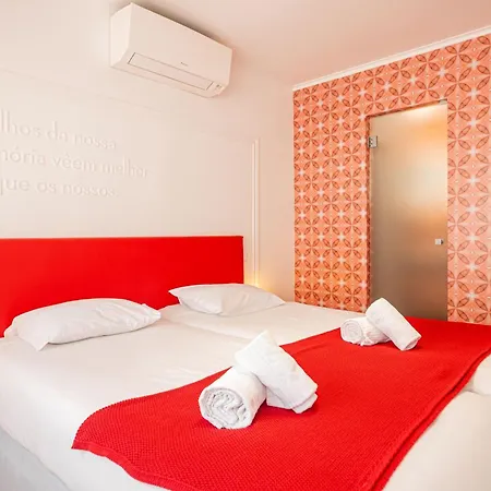 Local House Affittacamere 3*