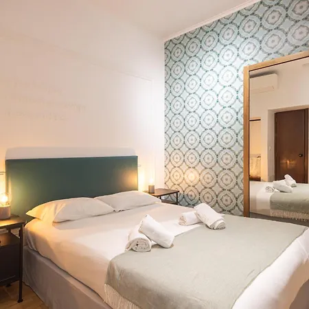 Local House Affittacamere Lisbona